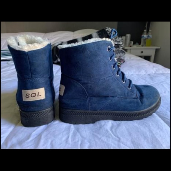 Blue Warm Boots - Picture 2 of 5